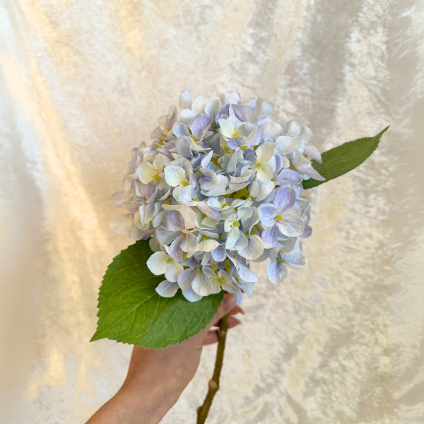 Kunstblume Hortensie in blau aus dem Vika Lädchen