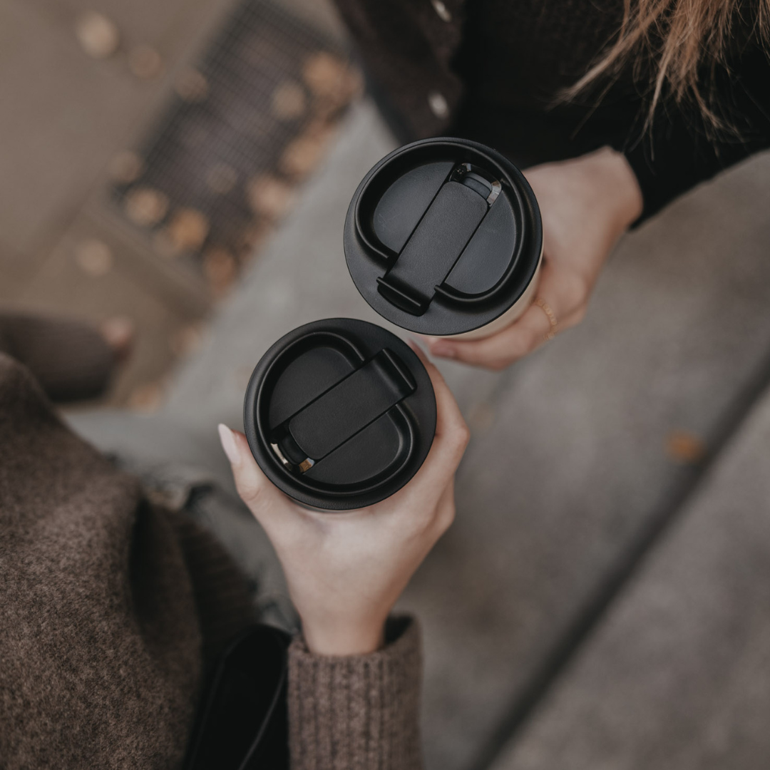 To go Becher - Herz schwarz