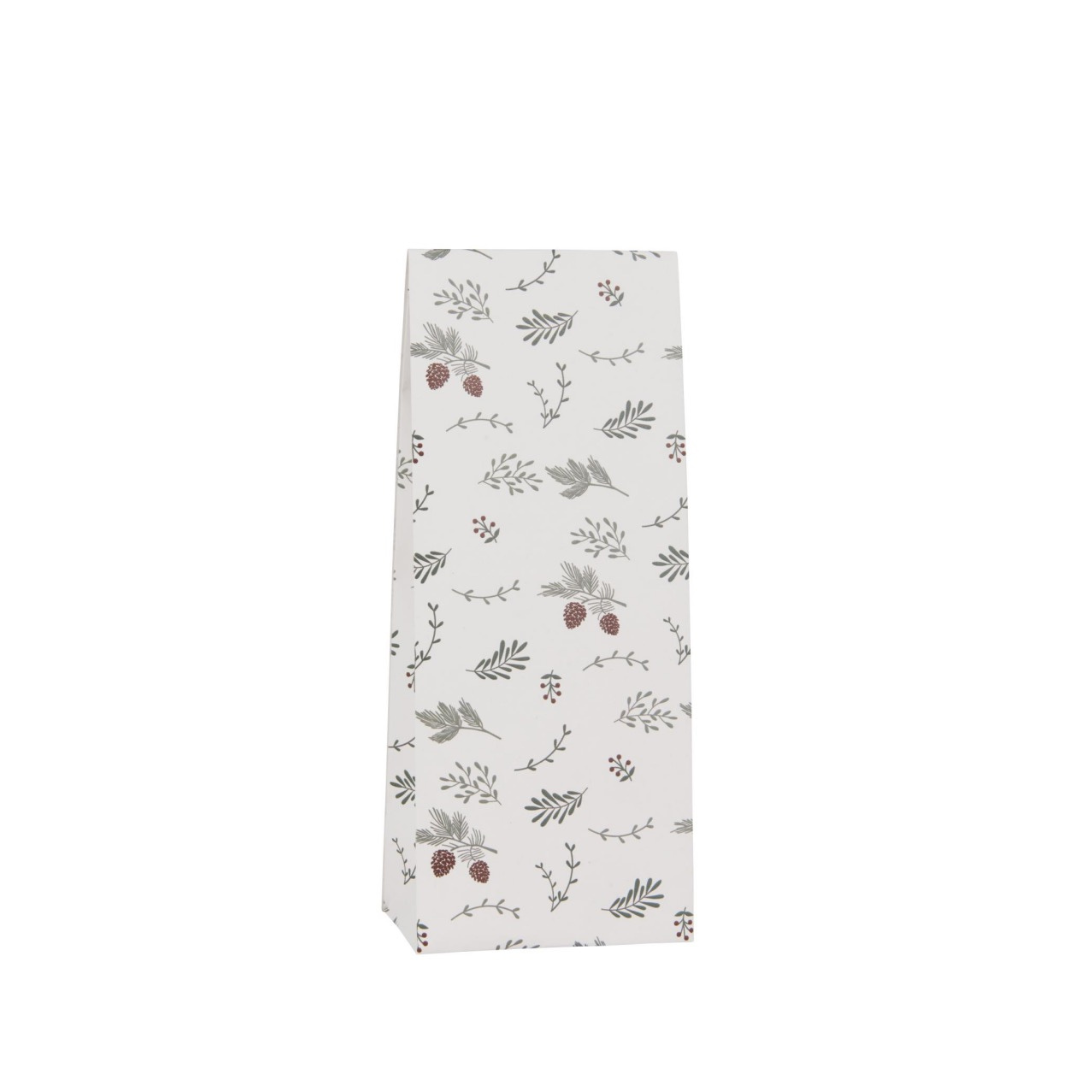 IB Laursen Geschenktüte Nordic Winter aus 100 % recyceltem Papier mit Tannenzweigen, Zapfen und winterlichen Naturmotiven, ca. 12 × 30,5 × 7 cm.