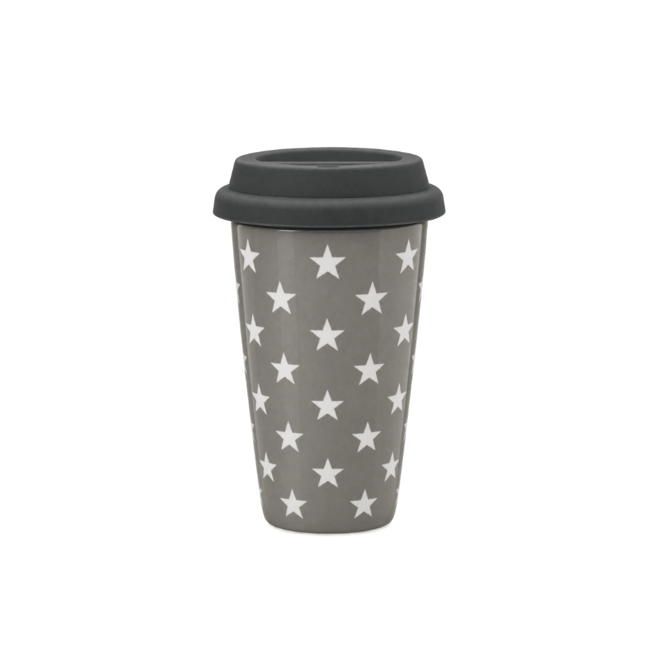 Grauer Krasilnikoff Reisebecher mit weißen Sternen aus doppelwandigem Porzellan und schwarzem Silikondeckel, ca. 15 × 9 cm.