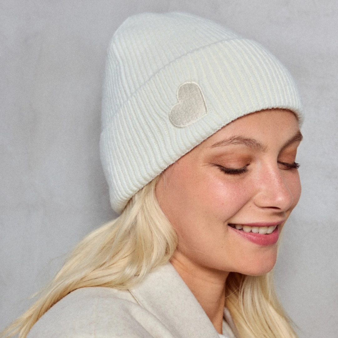 Mütze • mit Herz • versch. Farben