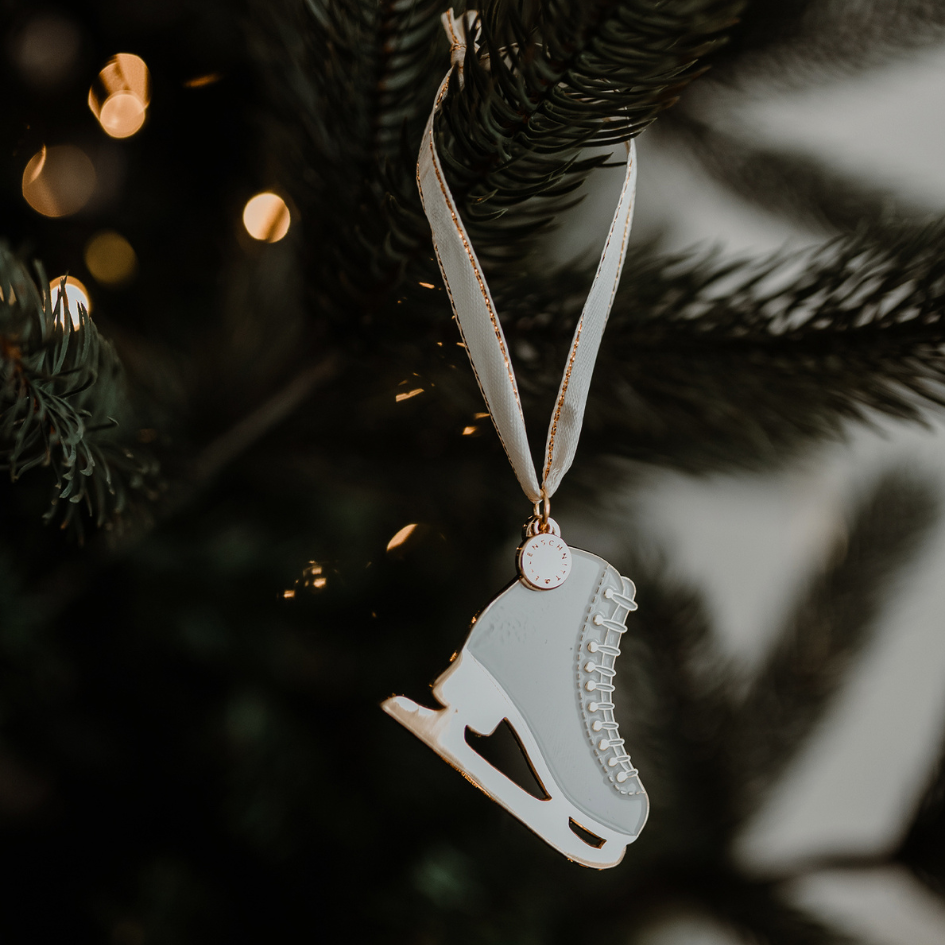 Christmas Ornaments • Schlittschuh