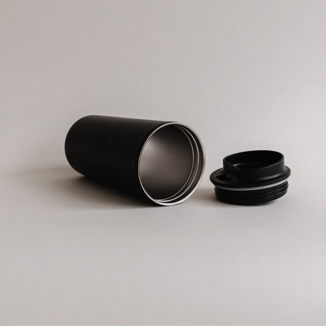 To go Becher - Herz schwarz