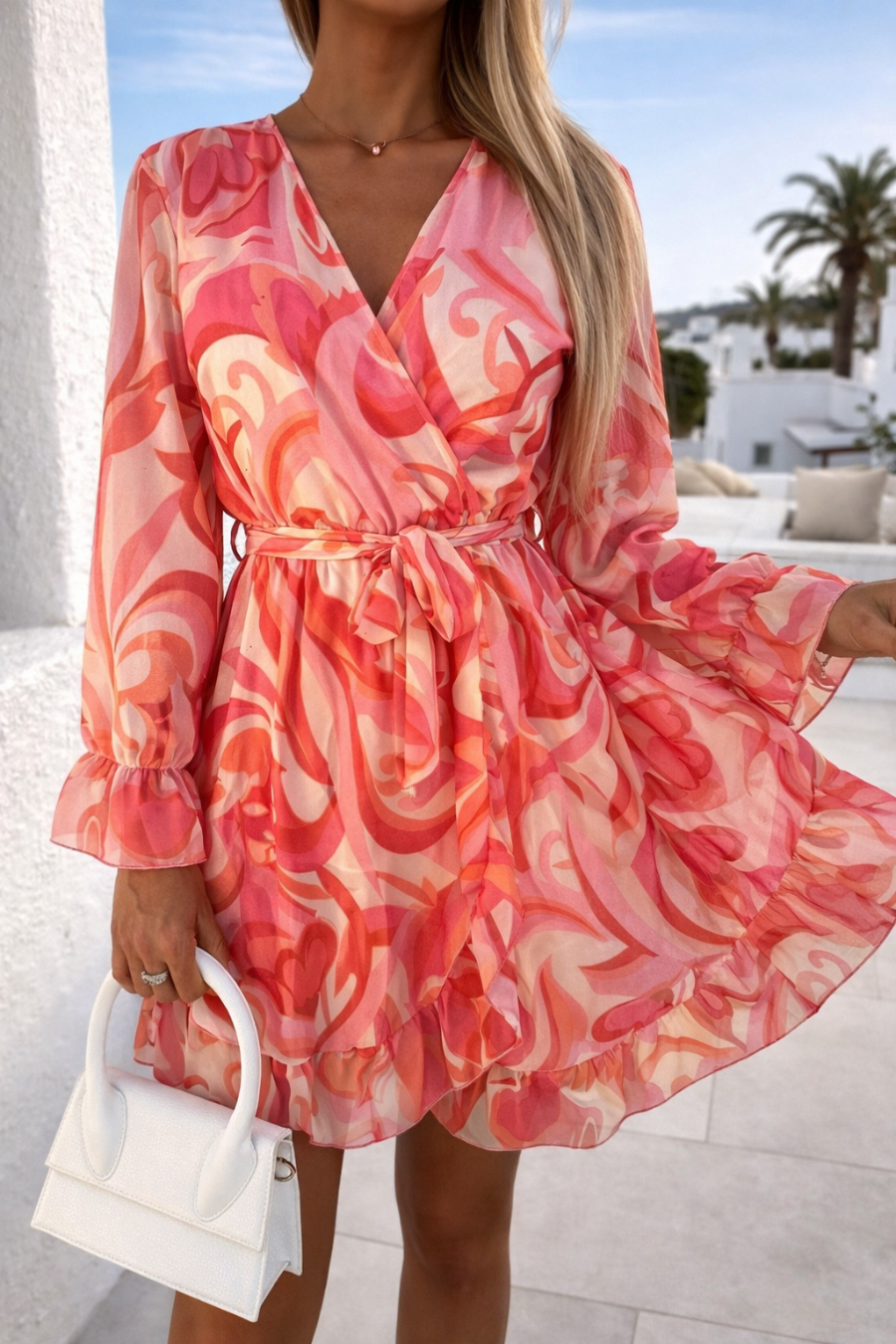 Sommerkleid mit Bindegürtel