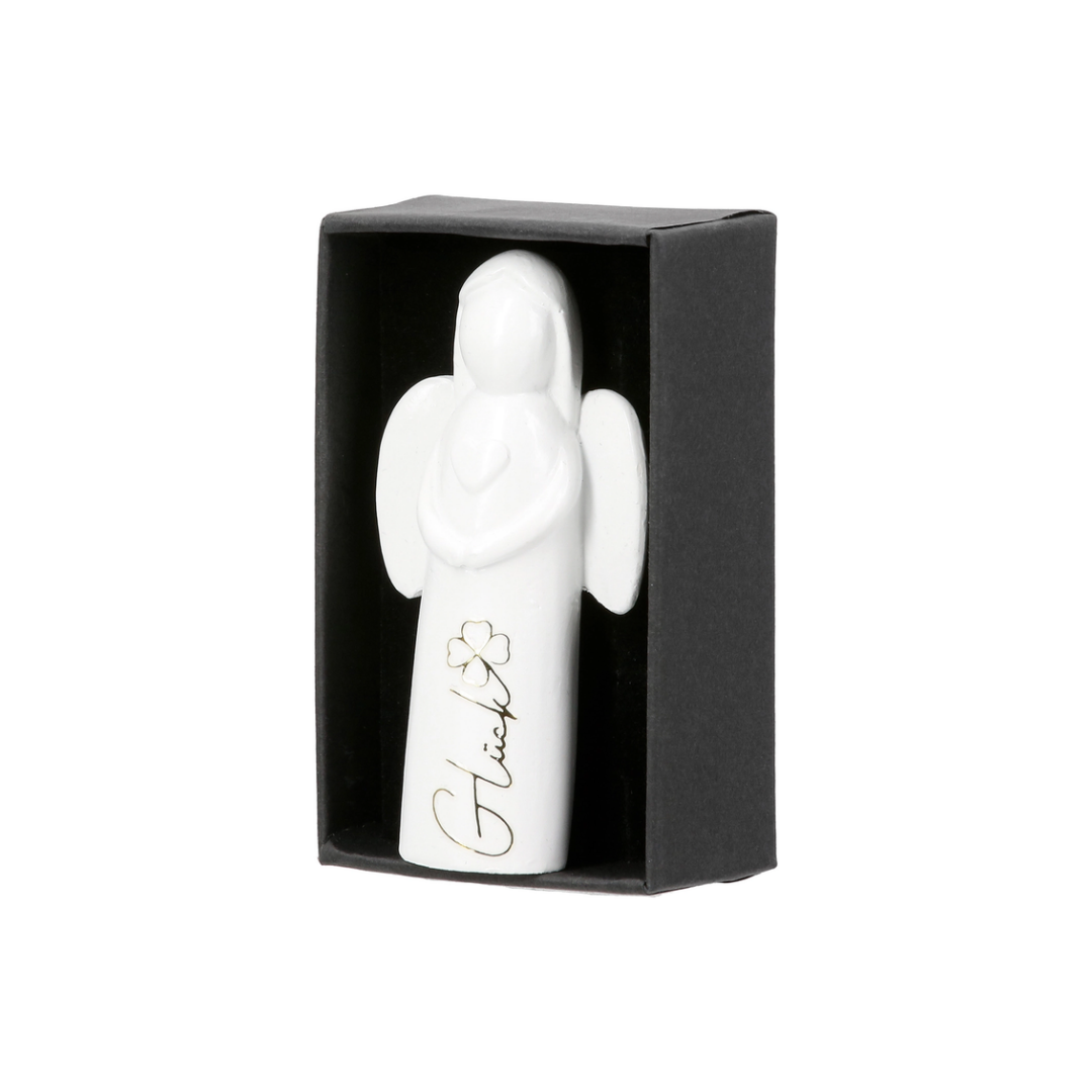 Weiße Engel Figur Imriel aus Kunstharz mit goldfarbenen Akzenten, Herzmotiv und Botschaft „Liebe“ oder „Glück“, in schwarzer Geschenkverpackung.