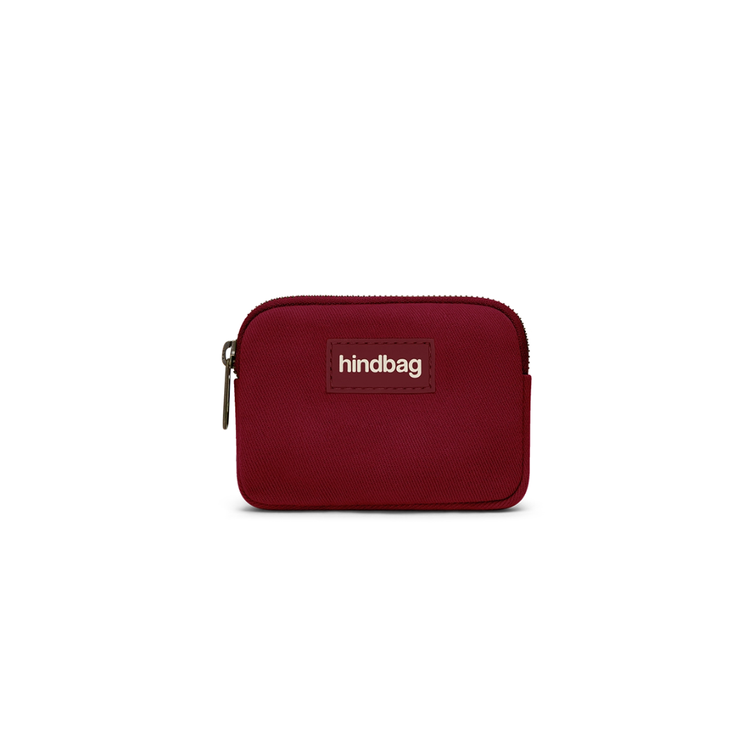 HINDBAG Lili Geldbörse in tiefem Bordeauxrot aus dickem Baumwollstoff mit Reißverschluss, ca. 13 x 9 cm.