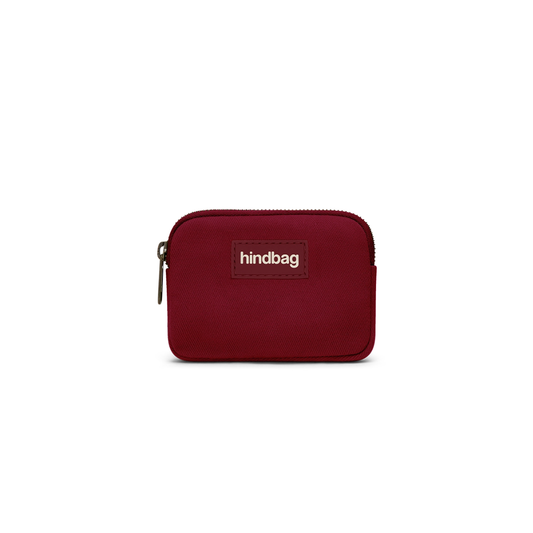 HINDBAG Lili Geldbörse in tiefem Bordeauxrot aus dickem Baumwollstoff mit Reißverschluss, ca. 13 x 9 cm.