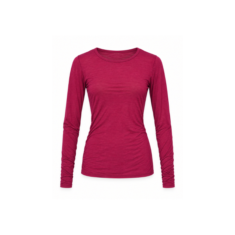 Weinrotes Damen-Langarmshirt von Sarah + Sally aus Modal und Kaschmir, besonders dünn und weich als Unterziehshirt für Layering-Looks.