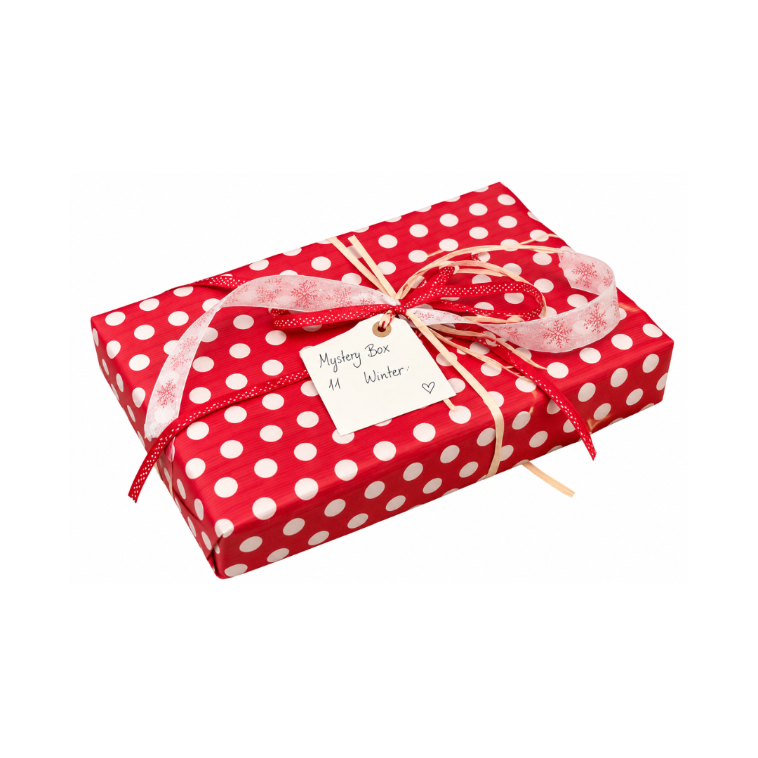 Mystery Box 11 Winter mit liebevoll zusammengestellten und von Hand verpackten Überraschungsprodukten von AMBIENTE.