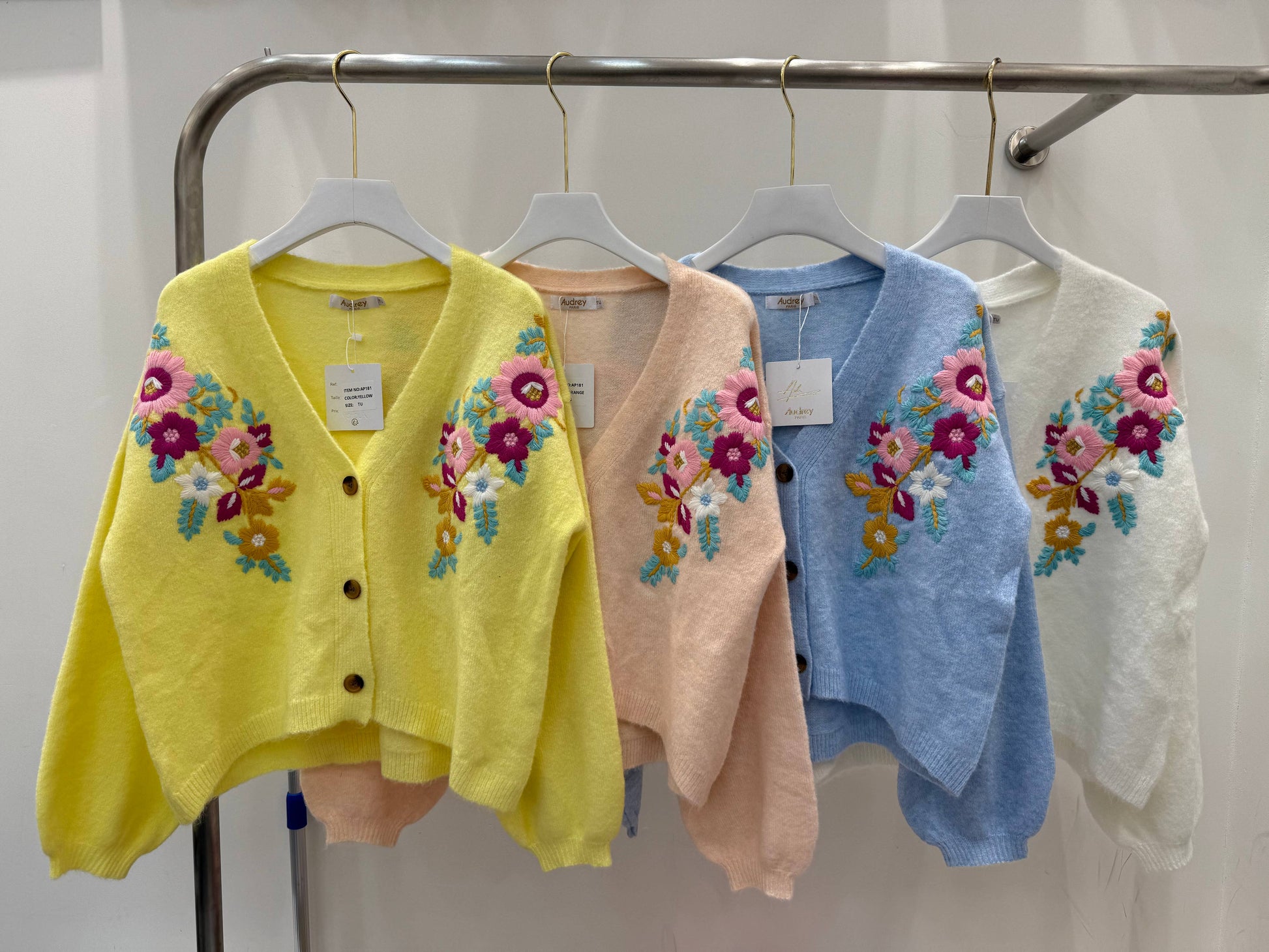 Strickhacken mit Blueten